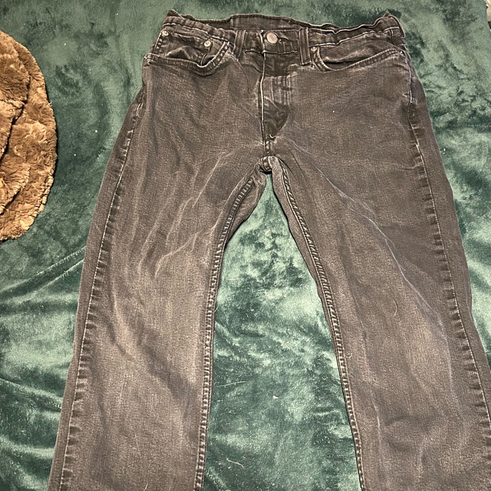 Black Levi’s Jeans (14 -16)